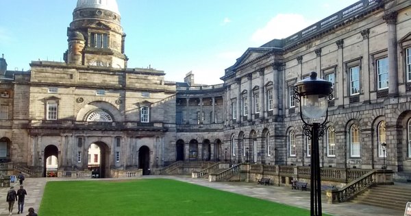 edinburgh-_cropped.jpg
