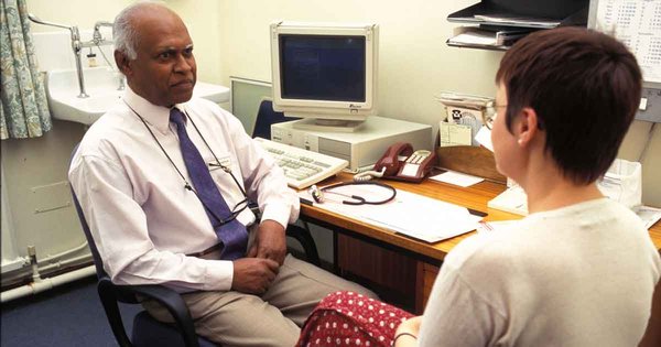 image-of-doctor-and-patient-chat.jpg