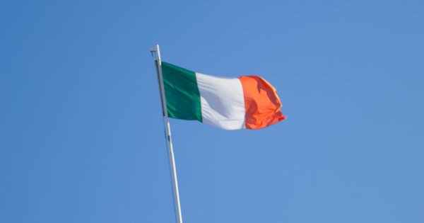 irish_flag_resized.jpg
