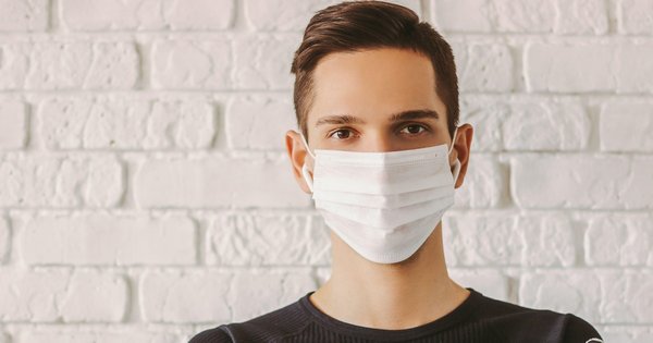 man_in_face_mask.jpg