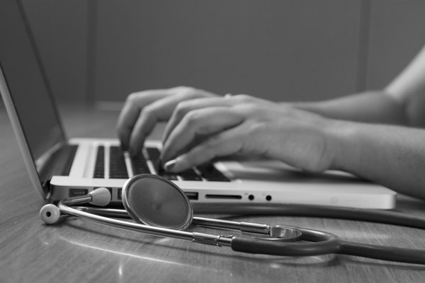 national-cancer-institute-nfvdkihxylu-unsplash.jpg