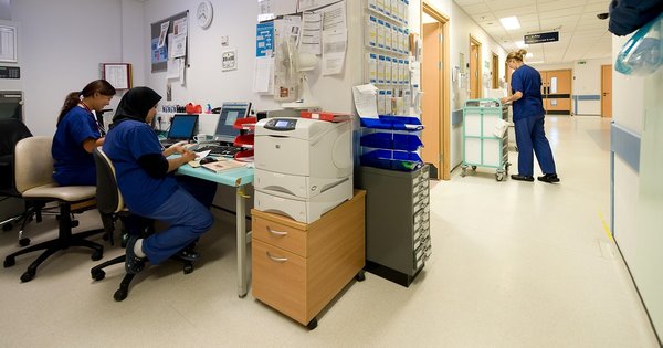 nhs_workers.jpg