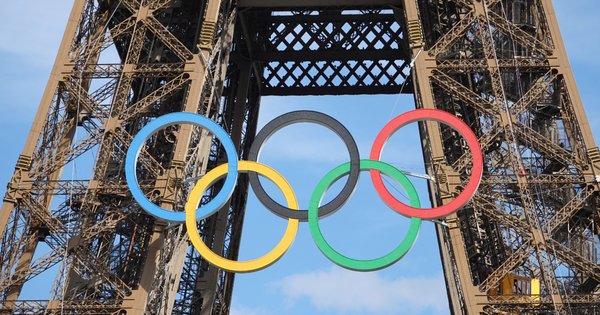 olympic_rings_on_the_eiffel_tower_2024_21_1.jpg