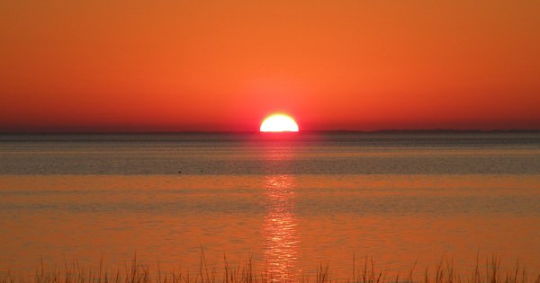 sunset_resized_image.jpg