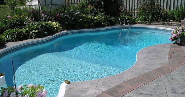 swimming_pool-_cropped.jpg